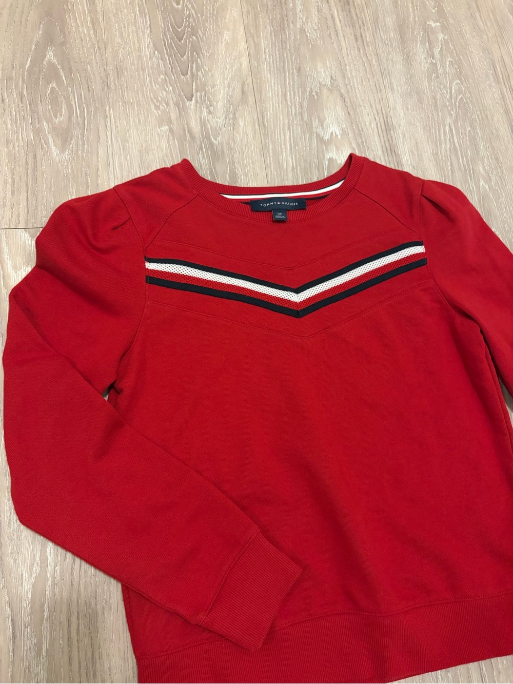 Tommy Hilfiger Red Retro Chevron Sweatshirt Size Small - Picture 2 of 5